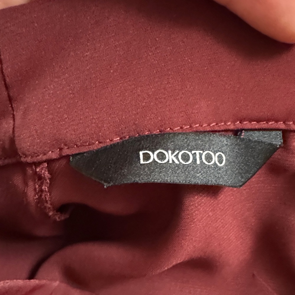 Elegant Burgundy Women's Blouse - Picture 5 of 5